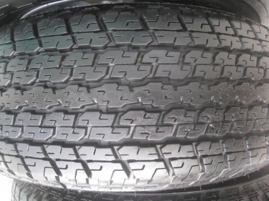 ขายล้อแม็ก vigo 16" 6 รู 139.7 พร้อมยางปี13 สนใจติดต่อเล็กคลองสามครับ 081-3747940 ขายล้อแม็ก vigo 16" 6 รู 139.7 พร้อมยางปี13 สนใจติดต่อเล็กคลองสามครับ 081-3747940