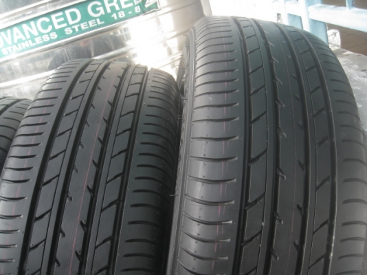 ขายล้อแม็กป้ายแดง new altis 16" 5รู100 พร้อมยางปี14  สนใจติดต่อเล็กคลองสามครับ 081-3747940