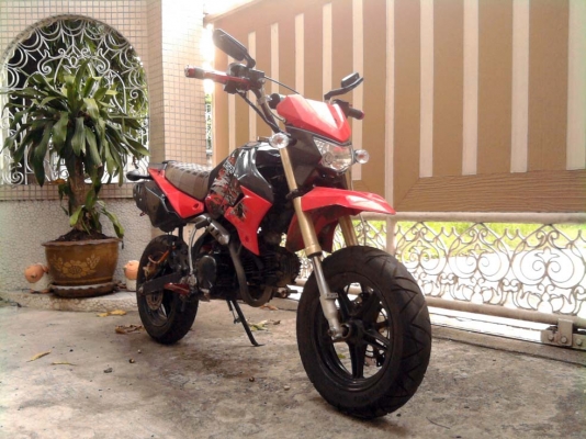 ขออนุญาติขาย KAWASAKI KSR 110 CC. รุ่น TOP สตาร์ทือและเท้า ล้อแม็ก โอนให้ฟรีครับ