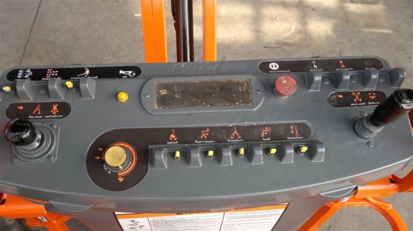 ขายรถกระเช้า JLG รุ่น E300AJP ราคา 700,000 บาท รถกระเช้ามือสองปรับสภาพมีรับประกัน