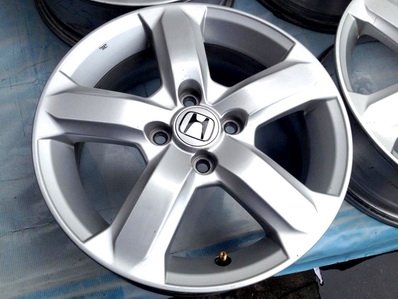 แม็กซ์15นิ้ว CITY 4ร100ใส่รถ 4รู ได้เกือบทุกรุ่นตจว ส่งได้