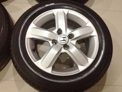 แม็กซ์15นิ้ว CITY 4ร100ใส่รถ 4รู ได้เกือบทุกรุ่นตจว ส่งได้