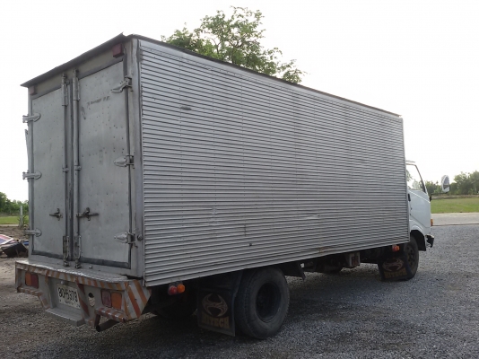 ขายรถ HINO KM779 เครื่อง WO4D 117 แรงม้า ตู้บรรทุก