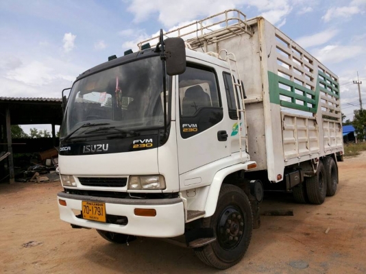 สิบล้อสวย ISUZU FVM230 รถปี 47 จัดไฟแน๊นซ์ได้เต็มร้อยเปอร์เซ็นต์ .