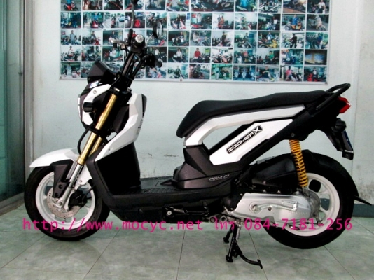 ZOOMER สีขาว ไมล์ 2 พันโล รถเดือน ก.ย. ปี 2556  ของแถม 3 รายการ 41900