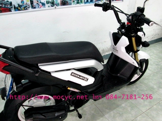 ZOOMER สีขาว ไมล์ 2 พันโล รถเดือน ก.ย. ปี 2556  ของแถม 3 รายการ 41900