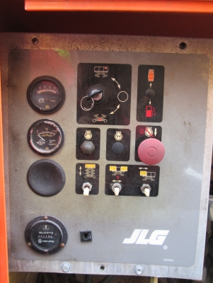 ขายรถกระเช้าขากรรไกร 15 M. ดีเซล  JLG  มือสอง สภาพดี มีรับประกัน