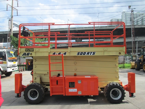 ขายรถกระเช้าขากรรไกร 15 M. ดีเซล  JLG  มือสอง สภาพดี มีรับประกัน