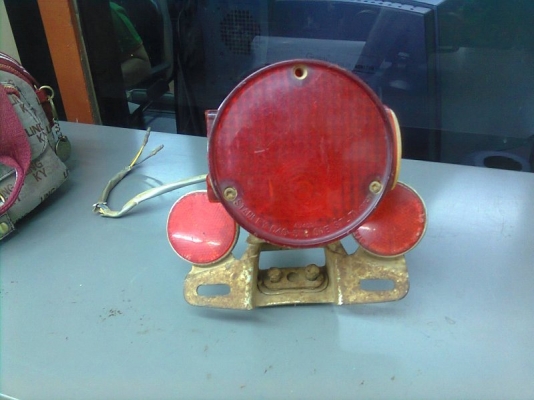 ขาไฟท้ายdt100,dt125โช้คคู่และกรองอากาศdt125mono