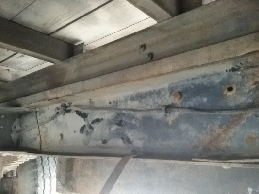 ขายรถ HINO KM779 เครื่อง WO4D 117 แรงม้า ตู้บรรทุก