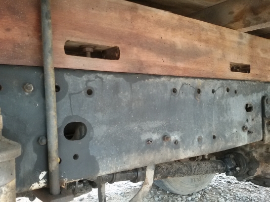 ขายรถ TOYOTA  211R เครื่อง 14B 115 แรงม้า ตู้บรรทุก