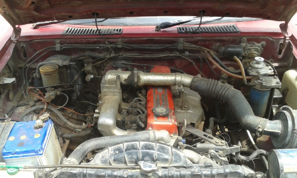 nissan big m ฝาแดง พร้อมทำงานครับ nissan big m ฝาแดง พร้อมทำงานครับ