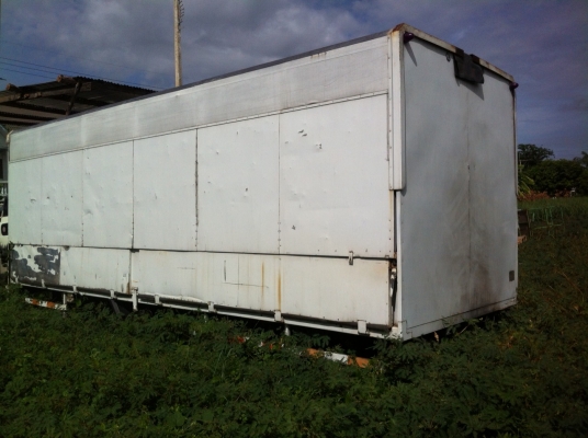 ตู้จากปีกนกยาว 7.2 ยกจาก อีซูซุเดคก้า  รายในราถูกแสนถูก