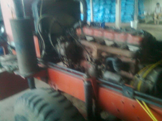 ขายรถคีบอ้อยหกล้อ คีบหลัง