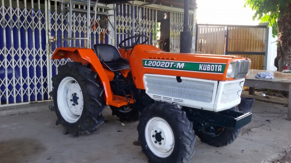 ขายคูโบต้า 2000bt  2เพลาสภาพพร้อมใช่ครับระบบใช่งานได้ดี เดิมมากครับ