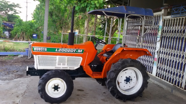 ขายคูโบต้า 2000bt  2เพลาสภาพพร้อมใช่ครับระบบใช่งานได้ดี เดิมมากครับ