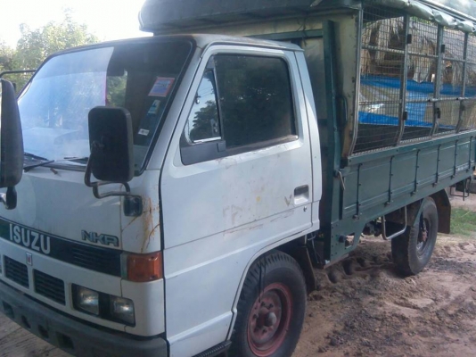 ขายด่วน อีชุชุ 4 ล้อกลาง  เกียร์สั้น NKR  88  แรงม้า สวยๆๆ เดิมรถเบียรช้าง