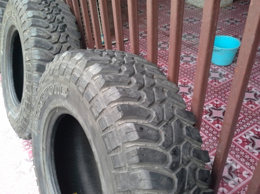 ยางmud31x10.50r15 ปี12ทั้ว4เส้น