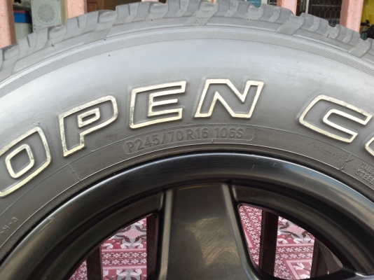 แม็ก16 Lanso เบสเล่ กว้าง8 ออฟ0พร้อมยางToyo245/70r16ปี10 แม็ก16 Lanso เบสเล่ กว้าง8 ออฟ0พร้อมยางToyo245/70r16ปี10