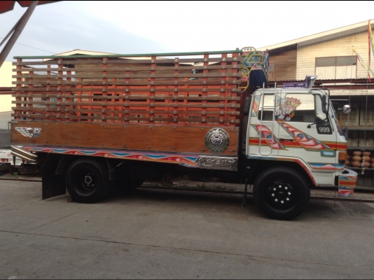 ร็อคกี้ รถห้าง 165 แรง ช่วงล่างใหญ่hino แอร์หนาวๆ