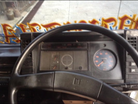 ร็อคกี้ รถห้าง 165 แรง ช่วงล่างใหญ่hino แอร์หนาวๆ