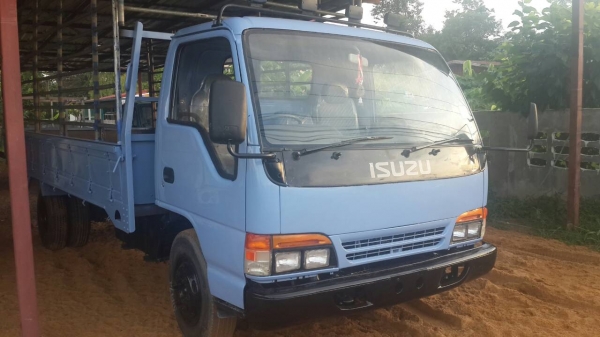 ขาย ISUZU NPR 6ล้อ 120 แรง รถห้างแท้