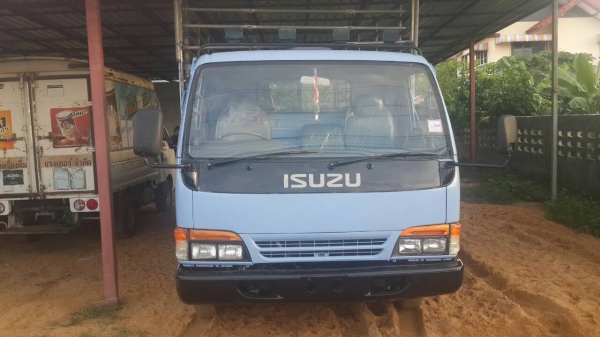 ขาย ISUZU NPR 6ล้อ 120 แรง รถห้างแท้