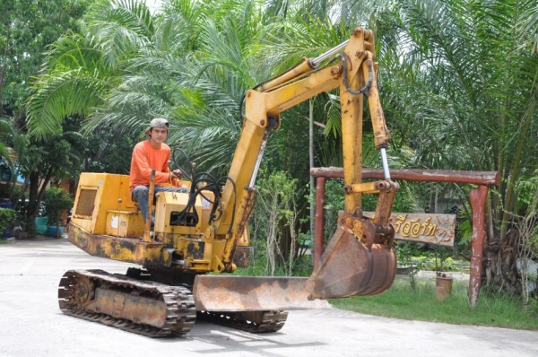 (ลดพิเศษ)ขาย แบคโฮyanmar เครื่องแรงสะใจ สวยเดิมจากญี่ปุ่นยังไม่เคยใช้ในไทย 99,000บาท เท่านั้น