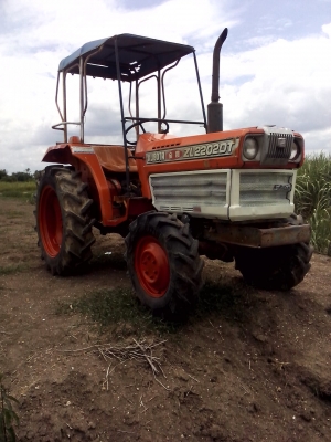 มาแล้วคับ สำหลับคนทุนน้อย มาแล้วคับสีนวนจัดให้ 2202 ขับเคลื่อน 4 ล้อ เข้าเกียร์ง่าย ไม่มีร้อง เคื่องติดง่ายไม่ต้องเผาหัว มีผาน 5 หนึ่งพวง สนใจติดตอ 089-9638932 ต. บัวชุม อ. ชัยบาดาล จ. ลพบุรี มาแล้วคับ สำหลับคนทุนน้อย มาแล้วคับสีนวนจัดให้ 2202 ขับเคลื่อน 4 ล้อ เข้าเกียร์ง่าย ไม่มีร้อง เคื่องติดง่ายไม่ต้องเผาหัว มีผาน 5 หนึ่งพวง สนใจติดตอ 089-9638932 ต. บัวชุม อ. ชัยบาดาล จ. ลพบุรี