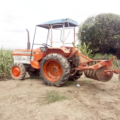 มาแล้วคับ สำหลับคนทุนน้อย มาแล้วคับสีนวนจัดให้ 2202 ขับเคลื่อน 4 ล้อ เข้าเกียร์ง่าย ไม่มีร้อง เคื่องติดง่ายไม่ต้องเผาหัว มีผาน 5 หนึ่งพวง สนใจติดตอ 089-9638932 ต. บัวชุม อ. ชัยบาดาล จ. ลพบุรี มาแล้วคับ สำหลับคนทุนน้อย มาแล้วคับสีนวนจัดให้ 2202 ขับเคลื่อน 4 ล้อ เข้าเกียร์ง่าย ไม่มีร้อง เคื่องติดง่ายไม่ต้องเผาหัว มีผาน 5 หนึ่งพวง สนใจติดตอ 089-9638932 ต. บัวชุม อ. ชัยบาดาล จ. ลพบุรี