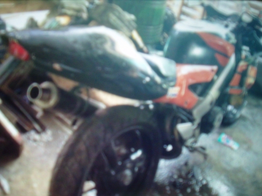 ขายฮอนด้า400ราคา15000ด่วนๆมาก่อนได้ก่อนnobook