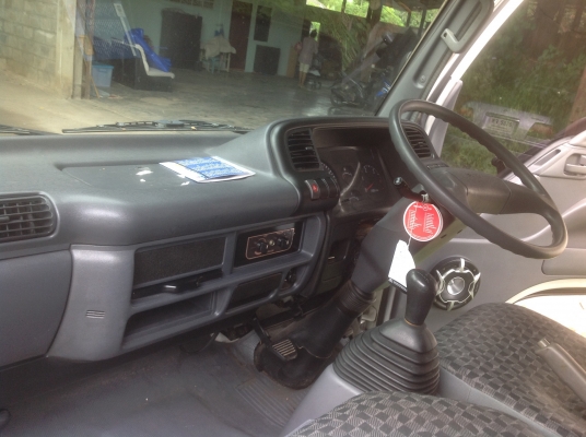 ขาย  4 ล้อใหญ่ NKR55E  รถห้างปี49  มือเดียว  รถเดิมทั้งคัน. สภาพสวยพร้อมใช้ครับ.