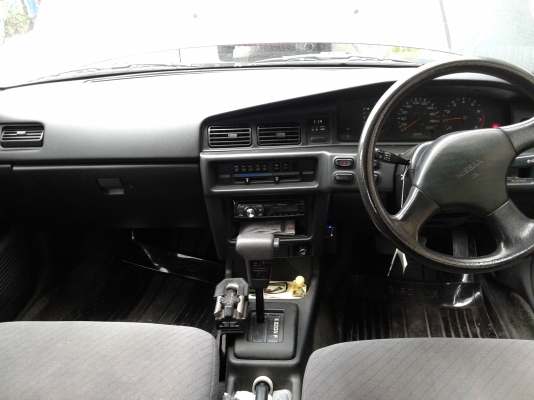 NISSAN  UU12 เกียร์ออร์โต้  แก๊ส+น้ำมันออโต้  ตามสภาบราคาถูก  เกียร์ไม่ค่อยดีขับใด้ ขายถูกๆครับ 086-5414120