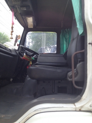 ขายรถ 6 ล้อ รถสวย สภาพดี พร้อมใช้งาน 0819563995