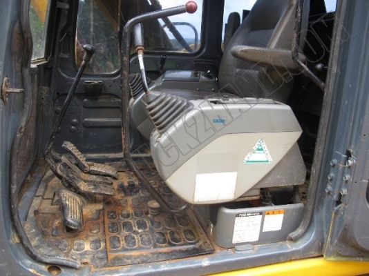 รถแบคโฮ KOMATSU PC 60-7