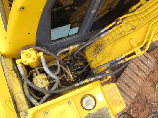 รถแบคโฮ KOMATSU PC 60-7