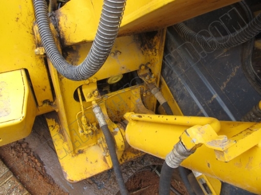 รถแบคโฮ KOMATSU PC 60-7