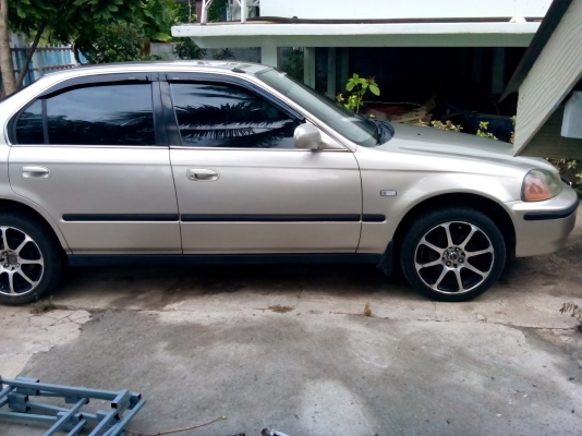 civic ตาโตเกียร์ธรรมดาติดแก๊สไฟฟ้าทั้งคัน105000 civic ตาโตเกียร์ธรรมดาติดแก๊สไฟฟ้าทั้งคัน105000