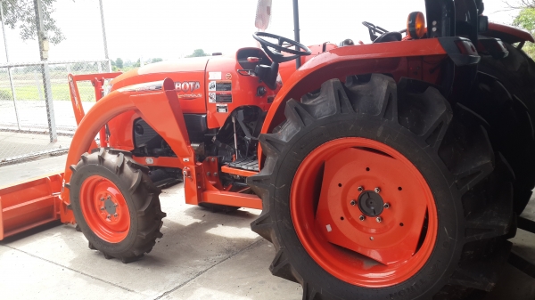 คูโบต้าแม็กส์ L4708