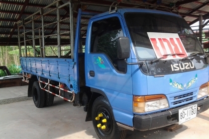 ISUZU NKR 110 แรงม้า พร้อมคอก ห้างแท้ยาว 4.3 ม. เล่มพร้อมโอน