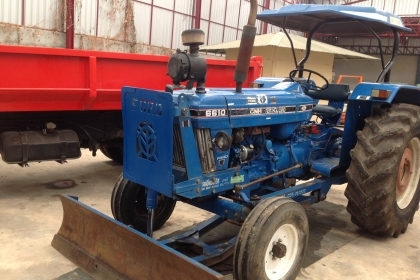 รถไถ ฟอร์ต 6610 S รถสวยเนี๊ยบ มีใบดันหน้าและ ผาน ๗.