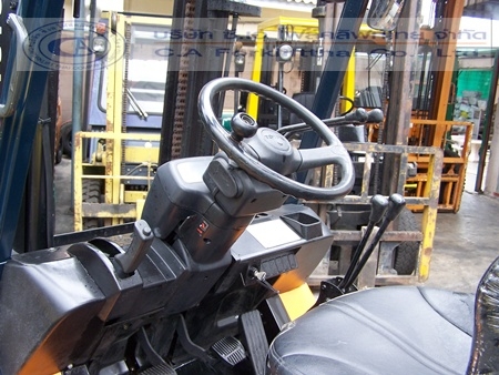 ขายรถ โฟล์คลิฟท์ TOYOTA รุ่น 7-FD25