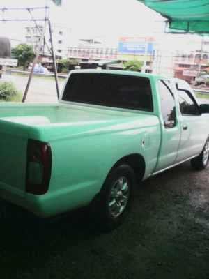 Nissan Frontier เครื่อง 2.7 ปี 2004 สีขาว (ทำสีใหม่) พวงมาลัย Power กระจกมือหมุน เบาะกำมะหยี่ เครื่องดี แอร์เย็น ภายในสะอาด เล่มพฟร้อมโอน