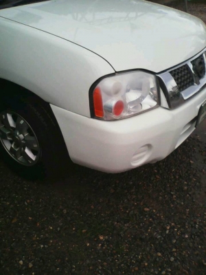 Nissan Frontier เครื่อง 2.7 ปี 2004 สีขาว (ทำสีใหม่) พวงมาลัย Power กระจกมือหมุน เบาะกำมะหยี่ เครื่องดี แอร์เย็น ภายในสะอาด เล่มพฟร้อมโอน Nissan Frontier เครื่อง 2.7 ปี 2004 สีขาว (ทำสีใหม่) พวงมาลัย Power กระจกมือหมุน เบาะกำมะหยี่ เครื่องดี แอร์เย็น ภายในสะอาด เล่มพฟร้อมโอน