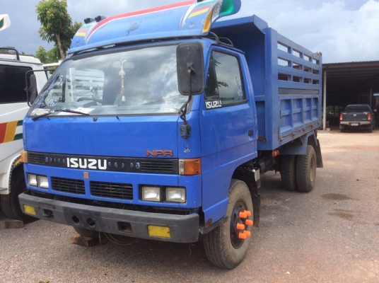 ขายISUZU NPR 115แรงแท้ (ดั๊ม)เกียรสั้น มี SLOW กลาง คานท้าย F ยางดี ครัทซีสวยๆแห้งๆ ขาย 430,000 บาท