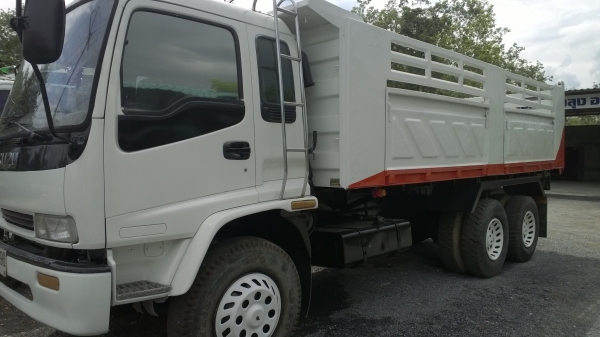 10ลล้อ2เพลาดั้มFVZ33MZPF T-3000811.. 195 แรง ปี*44 รถเดิมๆ ทำสีใหม่ สวย..สด...