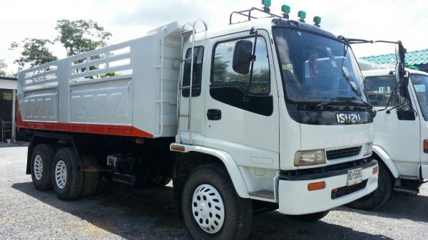 10ลล้อ2เพลาดั้มFVZ33MZPF T-3000811.. 195 แรง ปี*44 รถเดิมๆ ทำสีใหม่ สวย..สด...