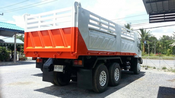 10ลล้อ2เพลาดั้มFVZ33MZPF T-3000811.. 195 แรง ปี*44 รถเดิมๆ ทำสีใหม่ สวย..สด...