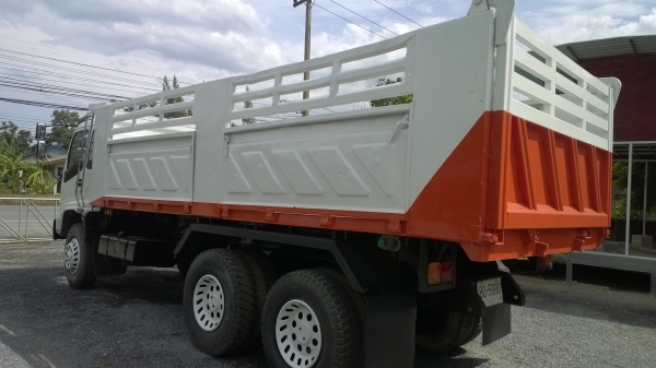 10ลล้อ2เพลาดั้มFVZ33MZPF T-3000811.. 195 แรง ปี*44 รถเดิมๆ ทำสีใหม่ สวย..สด...