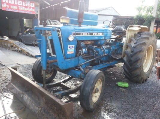 รถไถ FORD 77T1 มีผานหน้า ผานหลัง มีทะเบียนพร้อม